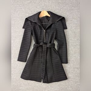 NWOT Absolutely Stunning Women's (Size XS) Samuel Dong Black Textured Coat